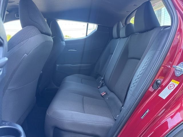 Used 2018 Toyota C-HR XLE FWD image 11