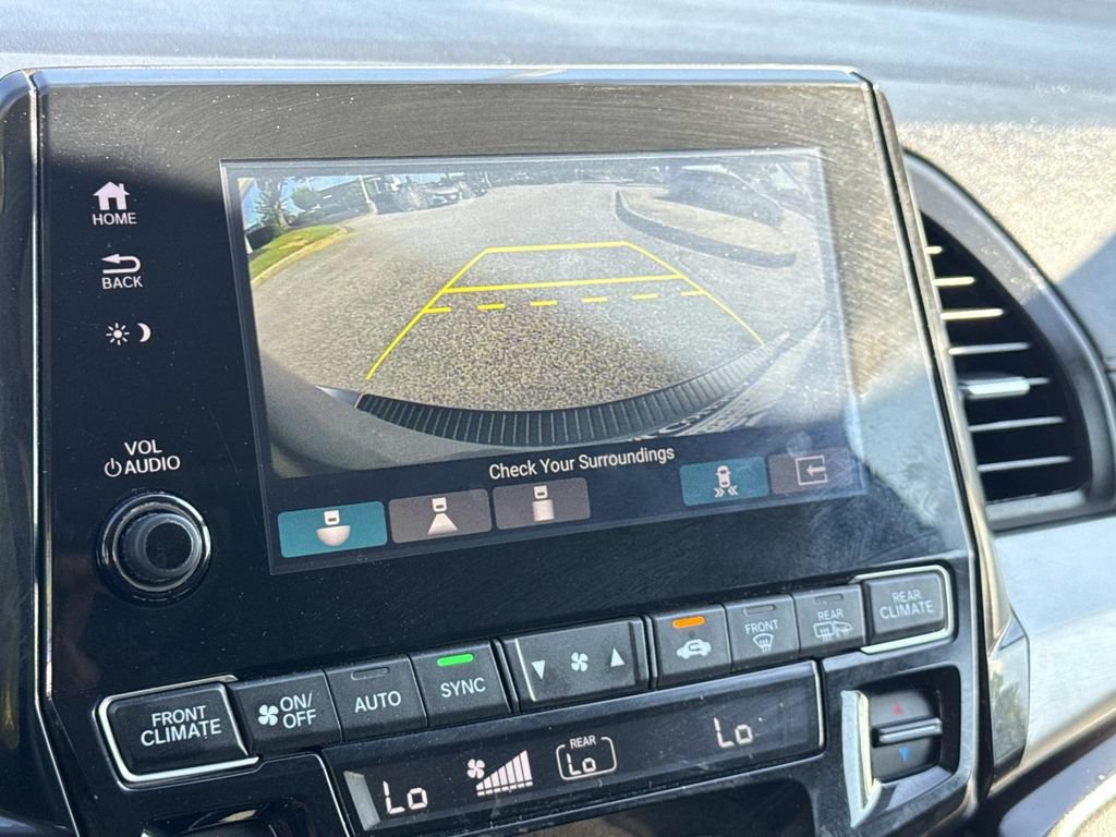 Used 2018 Honda Odyssey Elite image 5