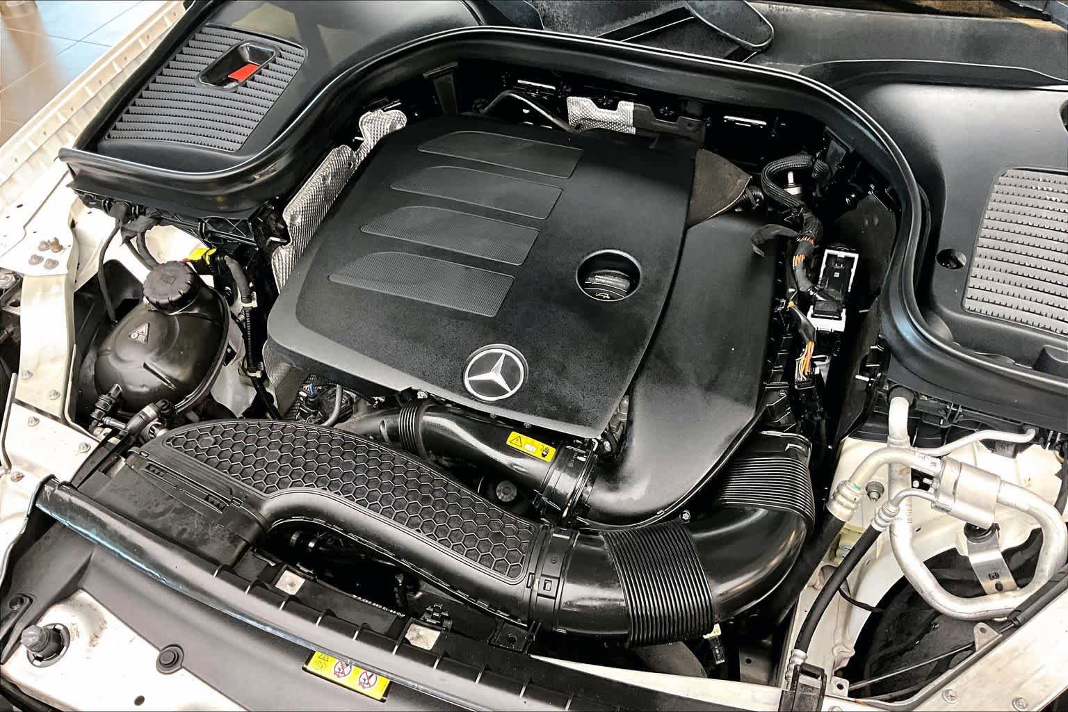 Used 2020 Mercedes-Benz GLC 300 4MATIC image 31