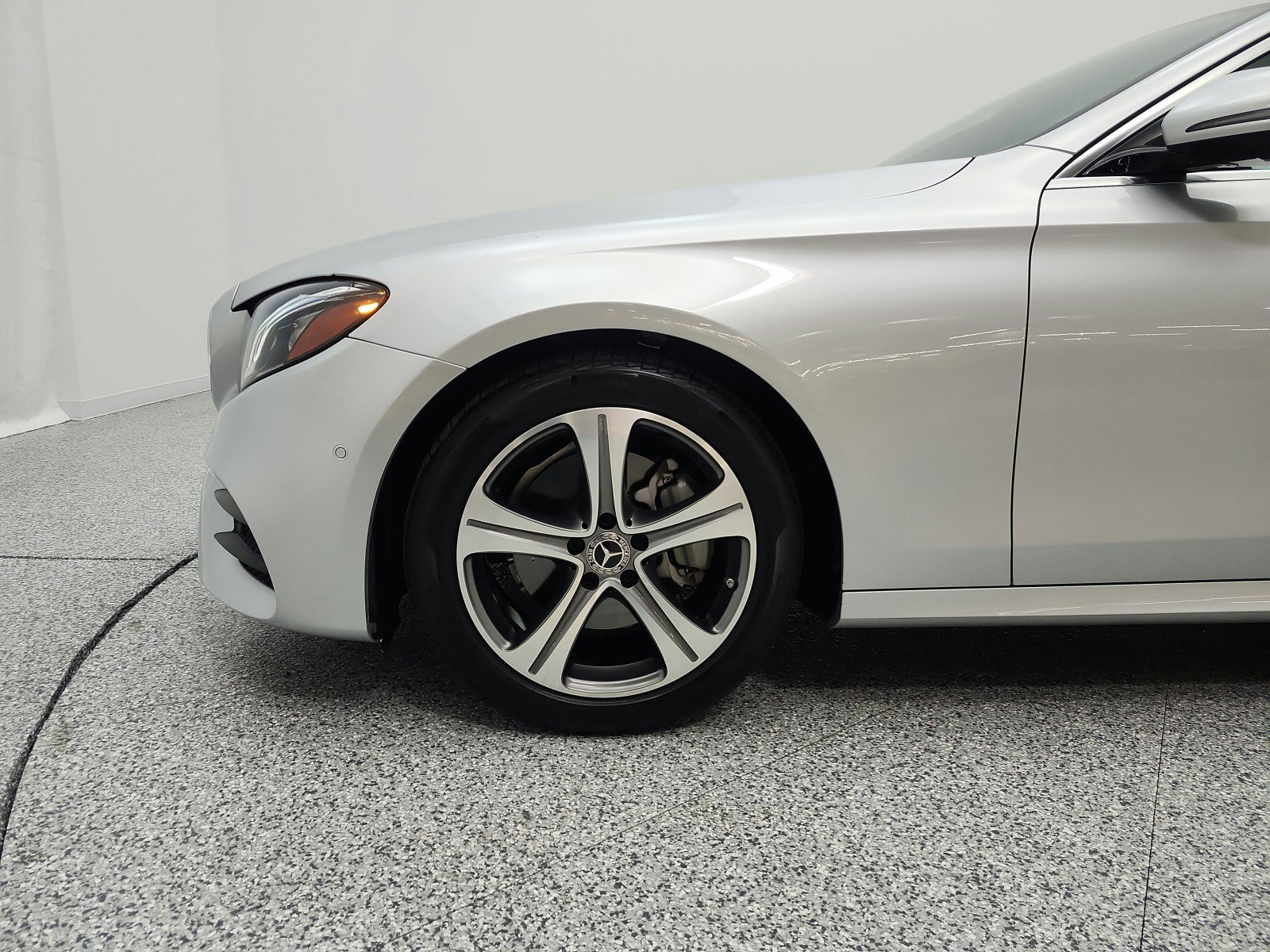 Used 2019 Mercedes-Benz E 300 image 19