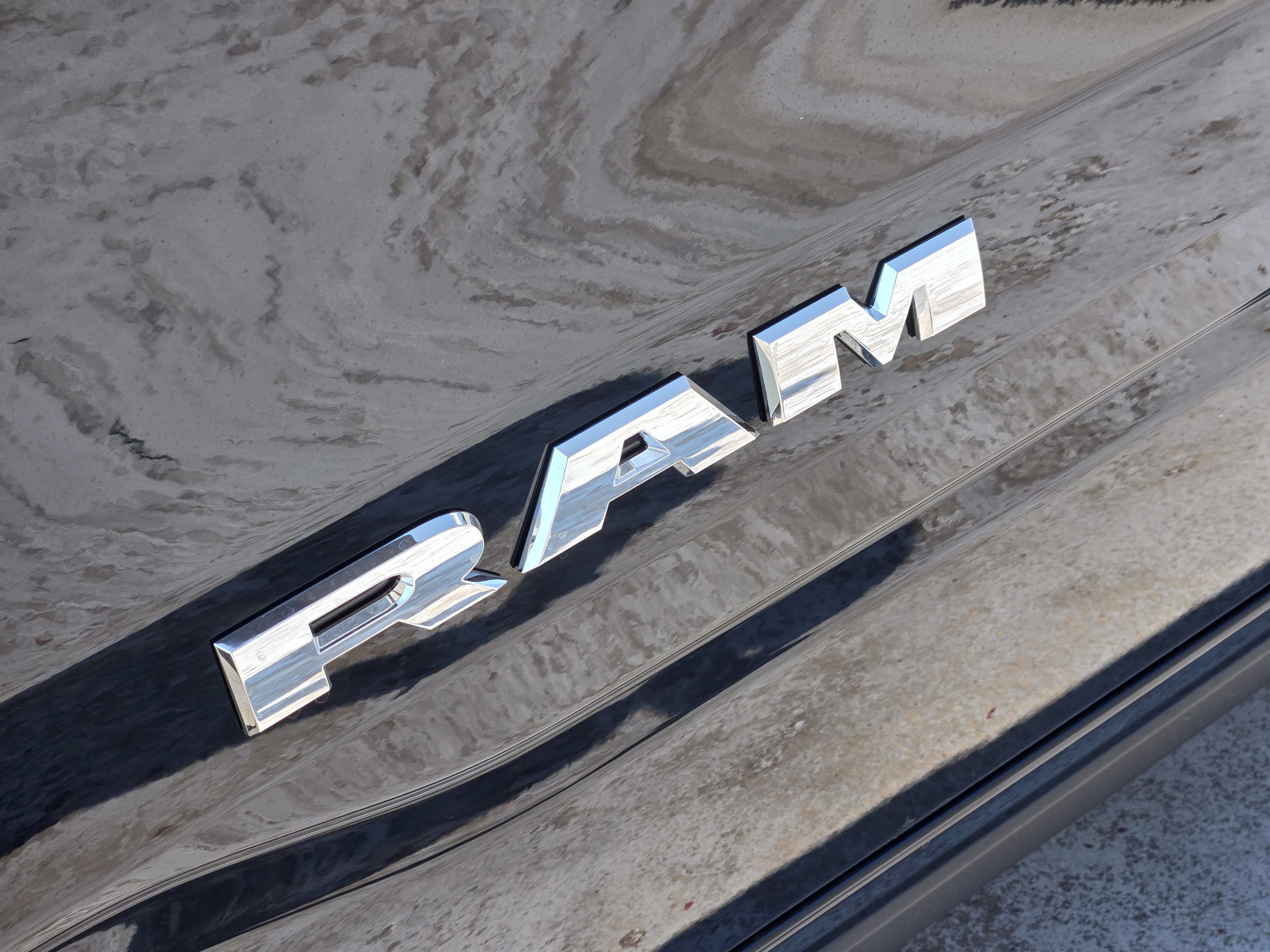 New 2026 RAM 1500 Laramie w/ Laramie Southwest Edition AWD/4WD image 7