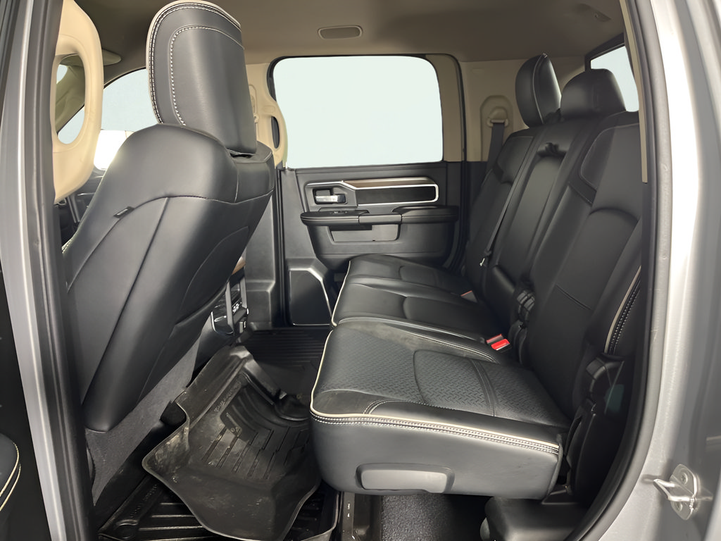 Used 2022 RAM 3500 Laramie AWD/4WD image 12