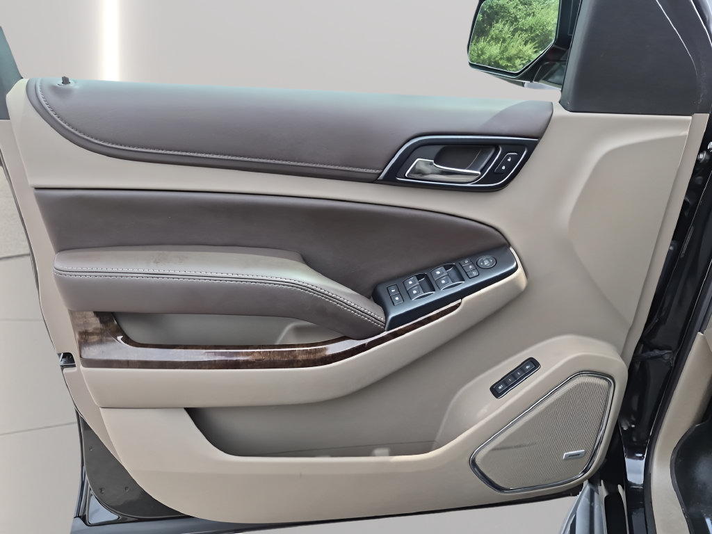 Used 2018 Chevrolet Tahoe LT RWD image 16