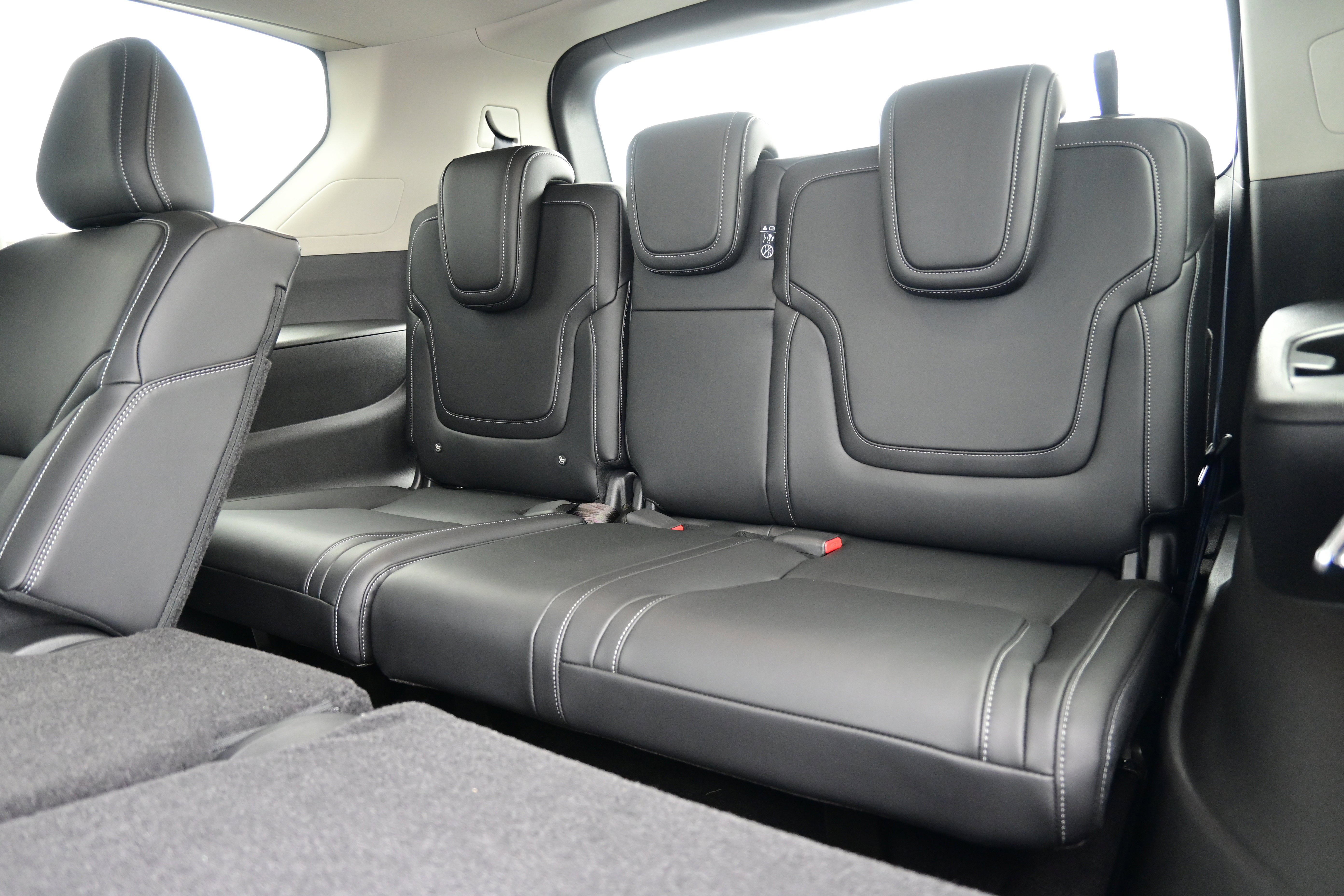 New 2026 Nissan Armada SV AWD/4WD image 15