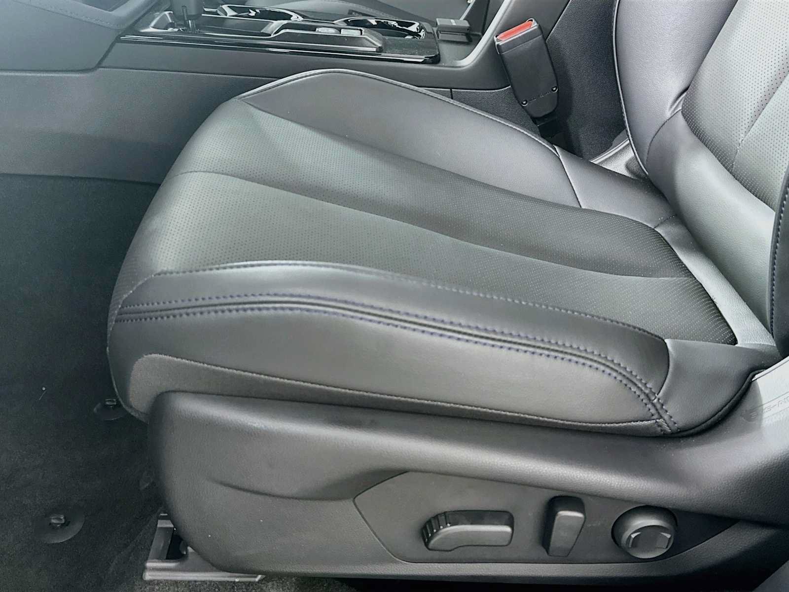 New 2026 Subaru Forester Touring AWD/4WD image 18