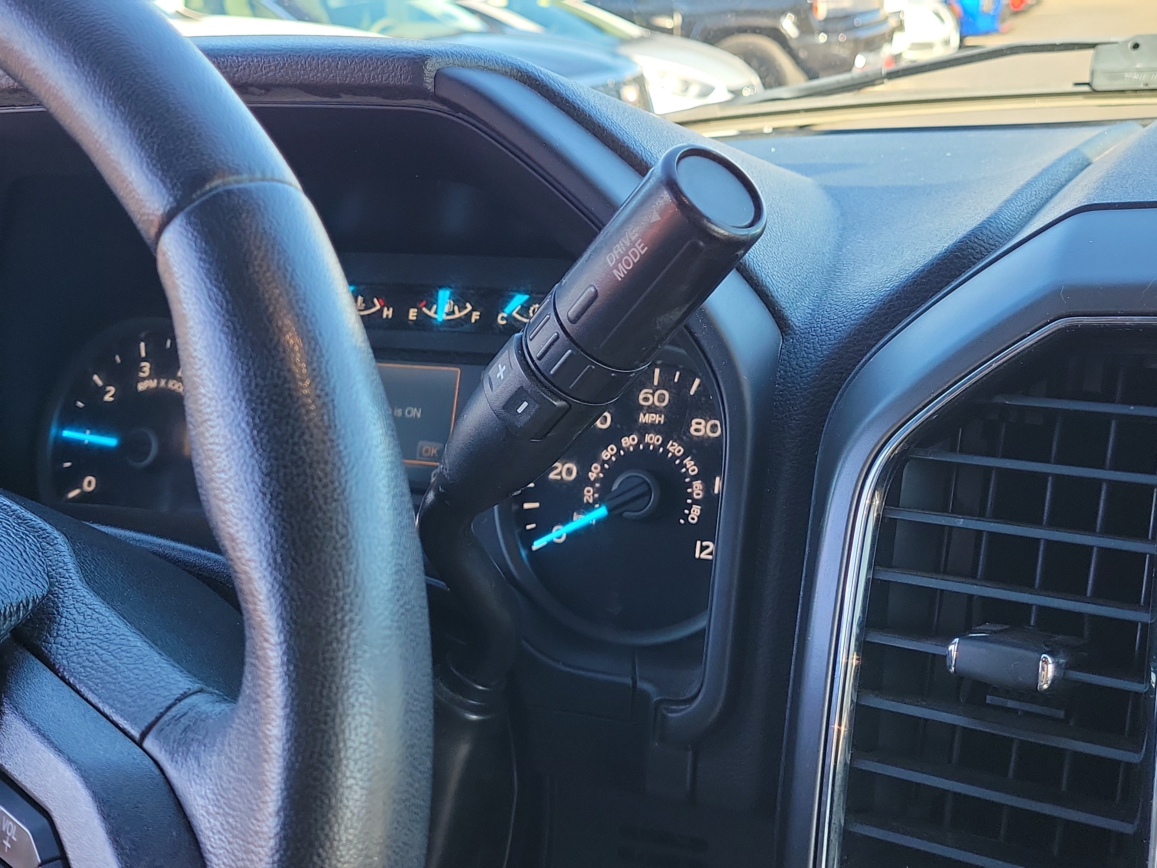 Used 2020 Ford F150 XLT w/ Equipment Group 302A Luxury AWD/4WD image 28