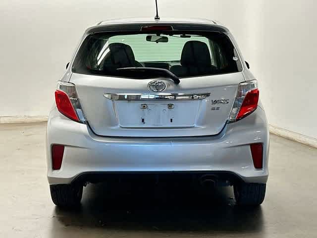 Used 2012 Toyota Yaris SE FWD image 4