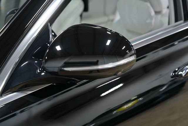 Used 2024 Mercedes-Benz Maybach S 680 Maybach S 680 4MATIC Sedan image 6