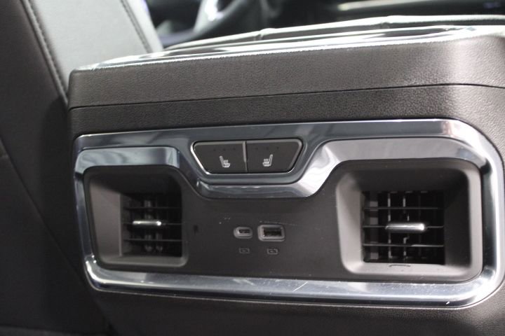 Used 2024 Chevrolet Silverado 2500 LTZ w/ LTZ Plus Package image 14