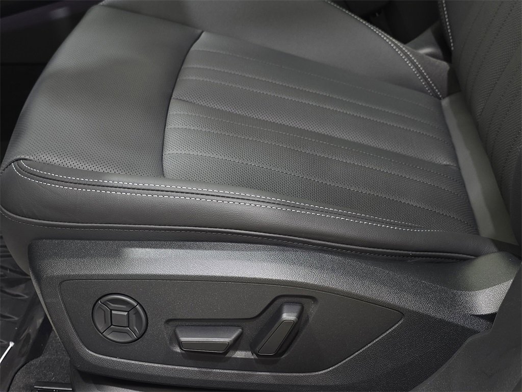 New 2025 Audi A6 Premium Plus image 29