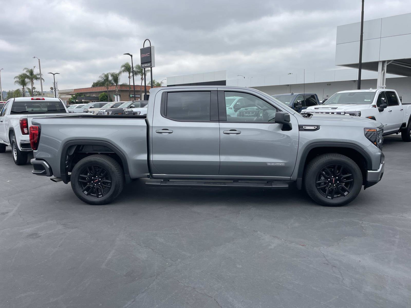 Used 2026 GMC Sierra 1500 Elevation RWD image 4