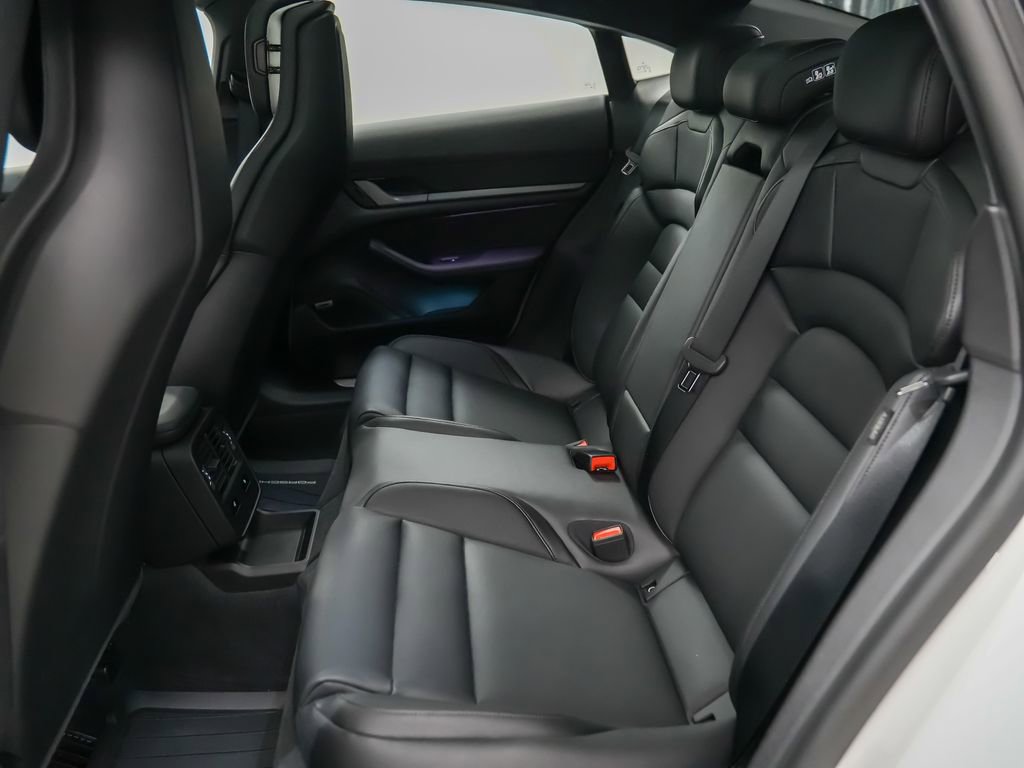 Certified 2025 Porsche Taycan image 19