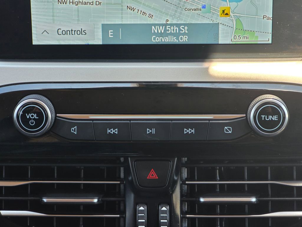 Used 2020 Ford Escape SEL AWD/4WD image 15