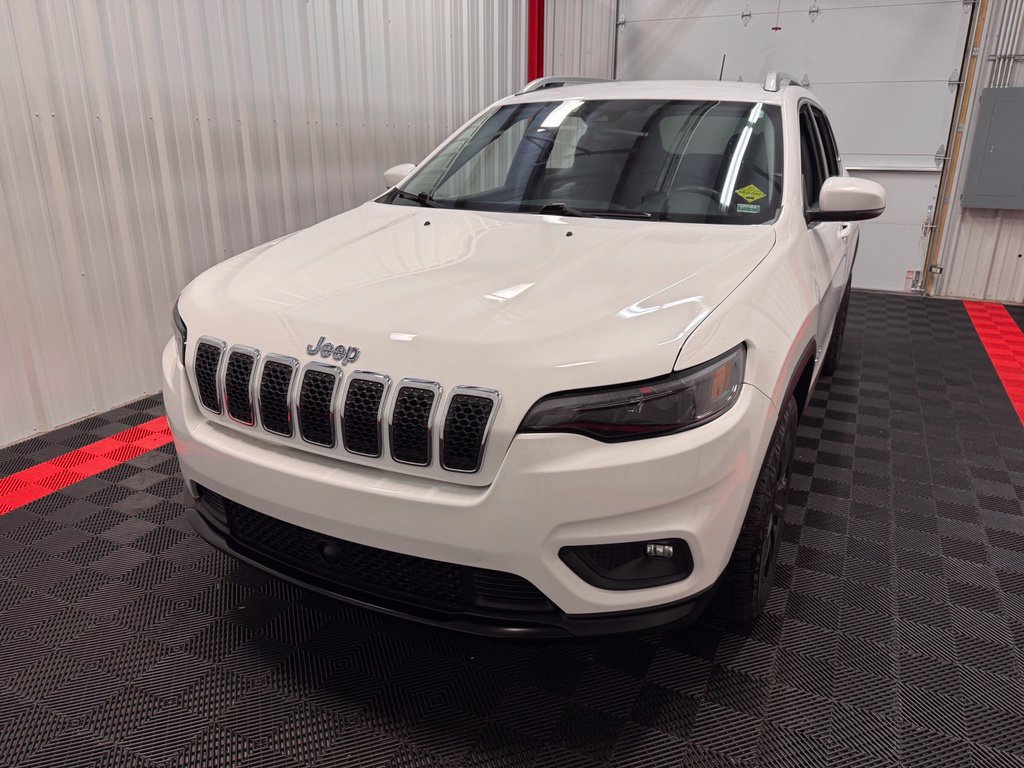 Used 2021 Jeep Cherokee Latitude Plus AWD/4WD image 9