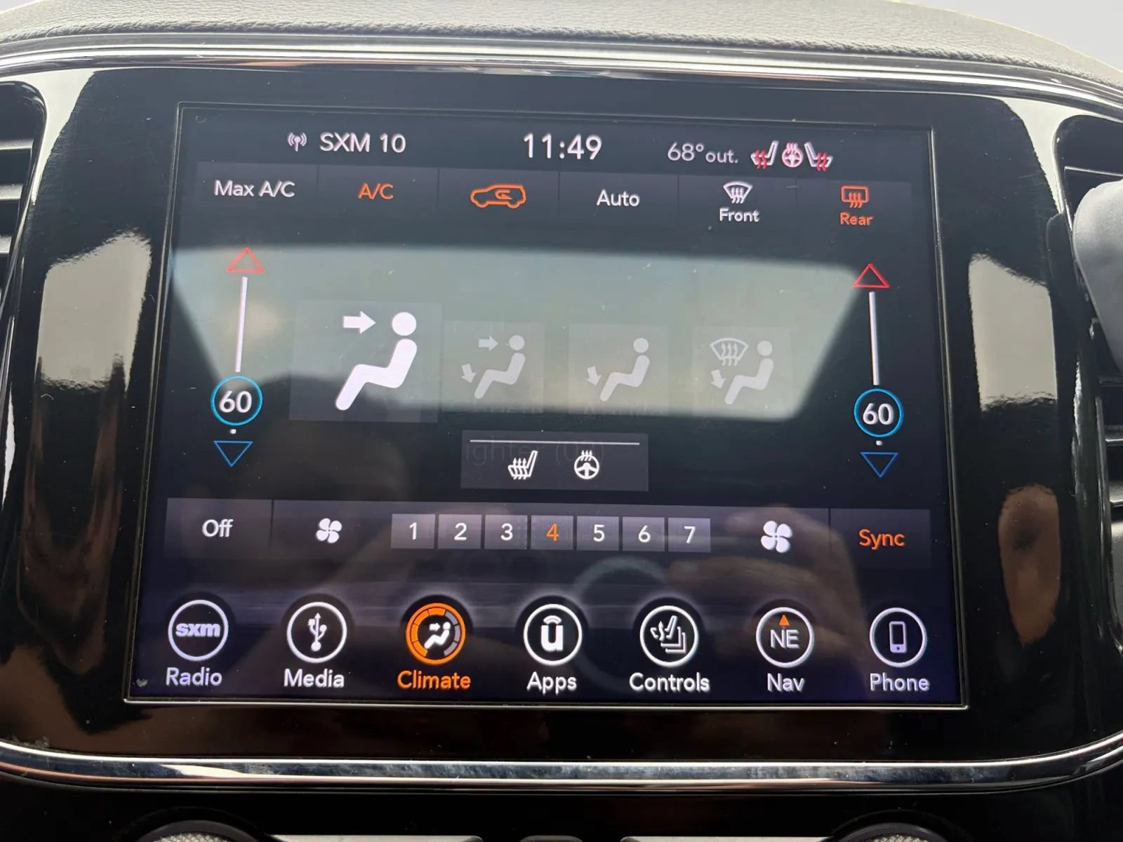 Used 2019 Jeep Grand Cherokee Altitude AWD/4WD image 25