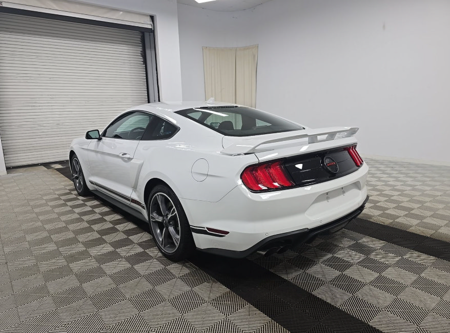 Used 2022 Ford Mustang GT Premium w/ Equipment Group 401A RWD image 4