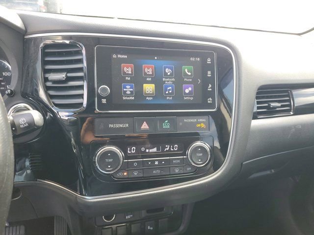 Used 2018 Mitsubishi Outlander SEL image 23