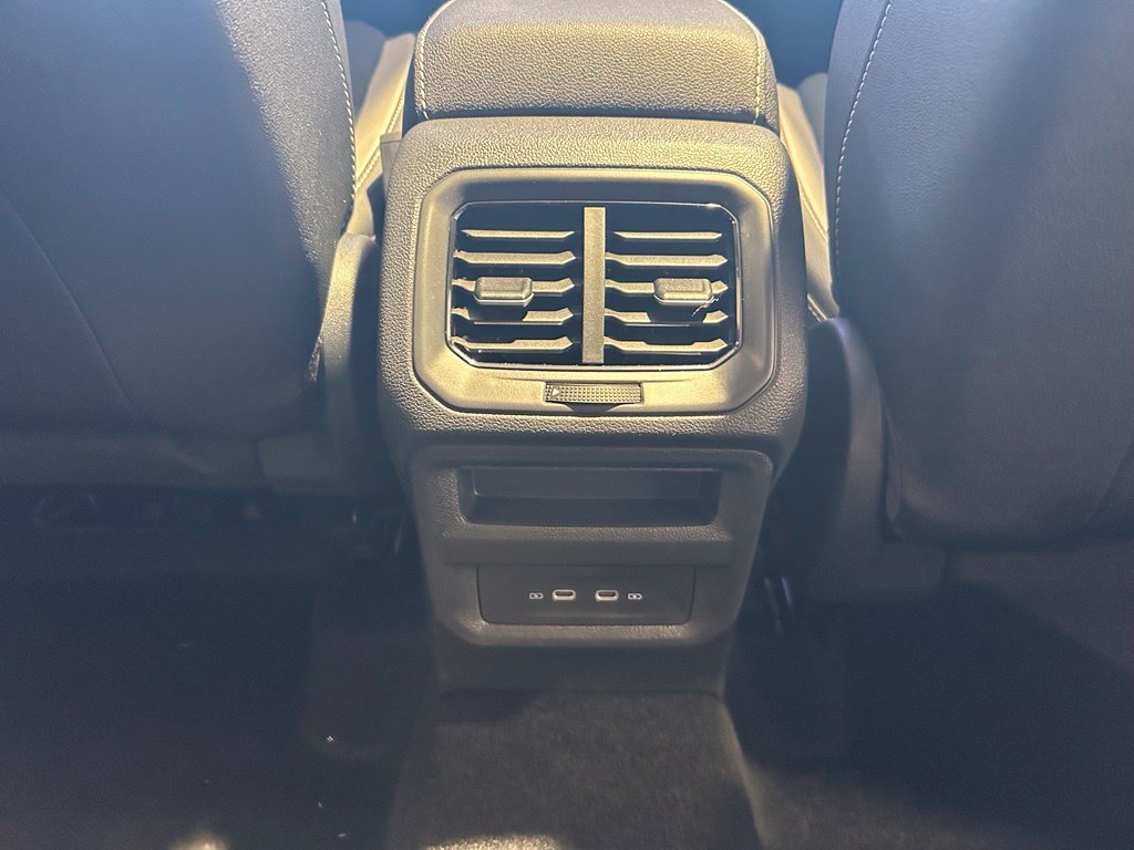 New 2026 Volkswagen Taos SEL AWD/4WD image 42