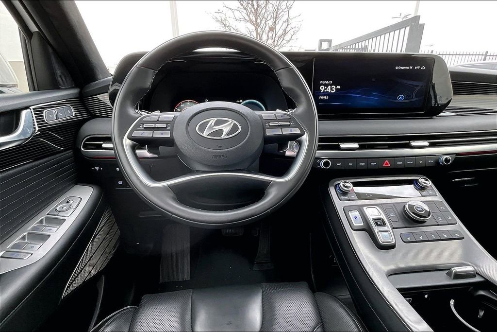Used 2025 Hyundai Palisade Calligraphy image 7