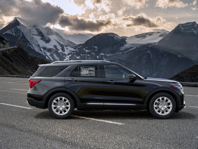 New 2027 Ford Explorer Platinum w/ LUX Leather Package AWD/4WD image 5