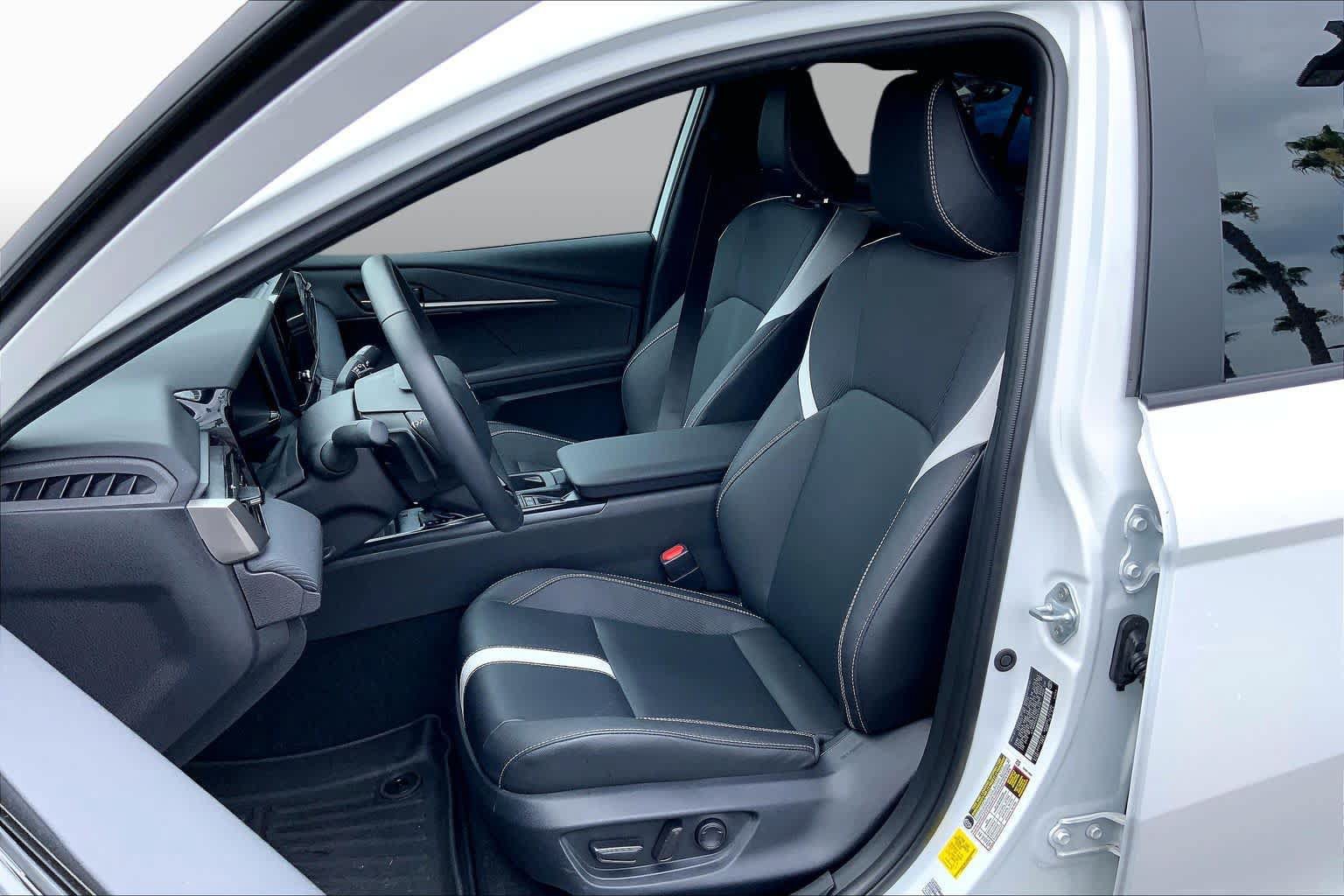 Certified 2025 Toyota Camry SE w/ Convenience Package FWD image 7