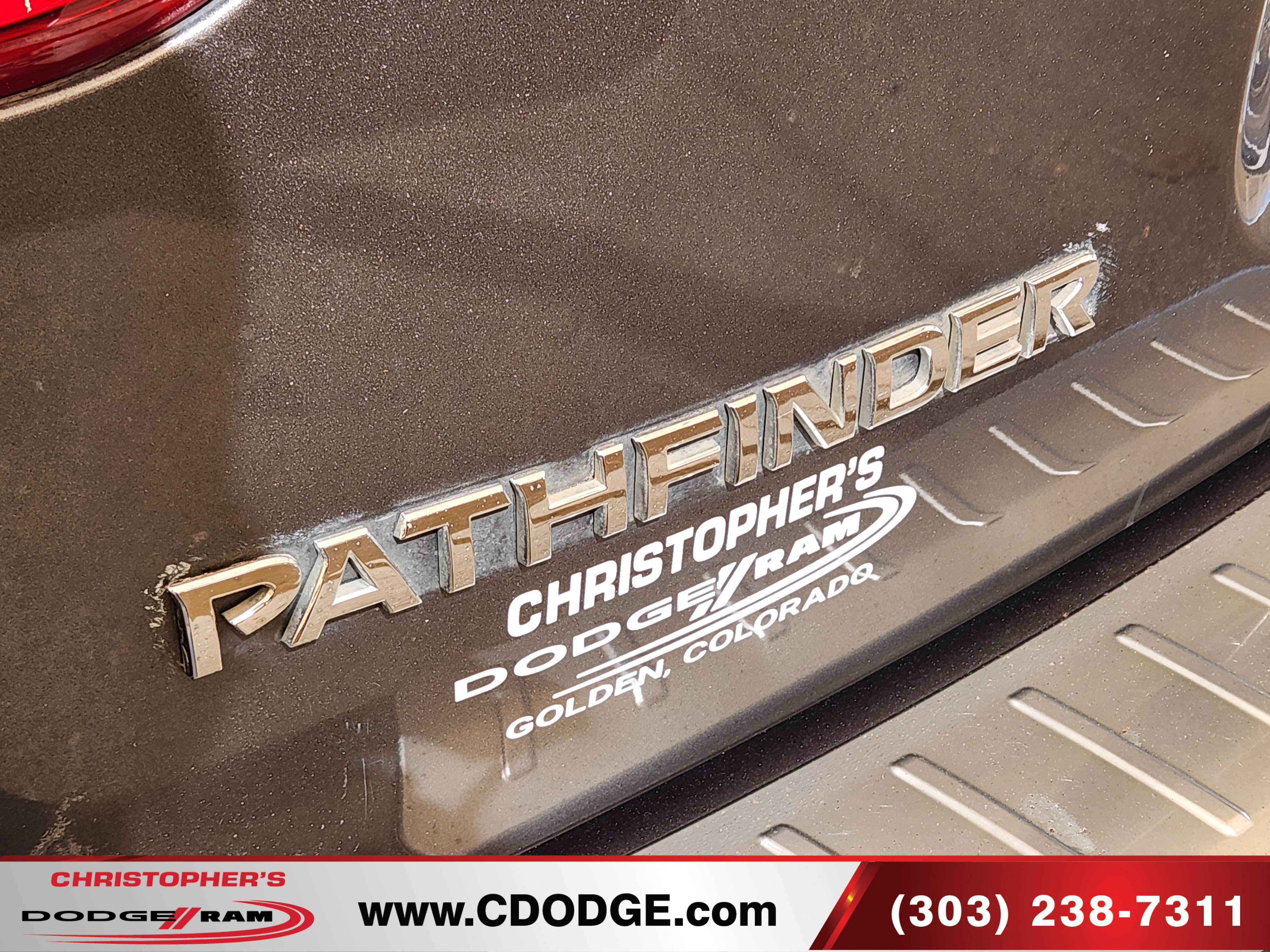 Used 2018 Nissan Pathfinder Platinum image 25