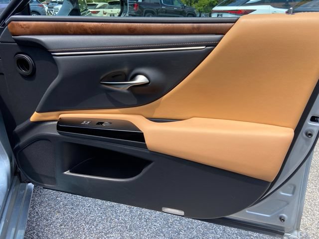 Certified 2023 Lexus ES 250 w/ Premium Package AWD/4WD image 28