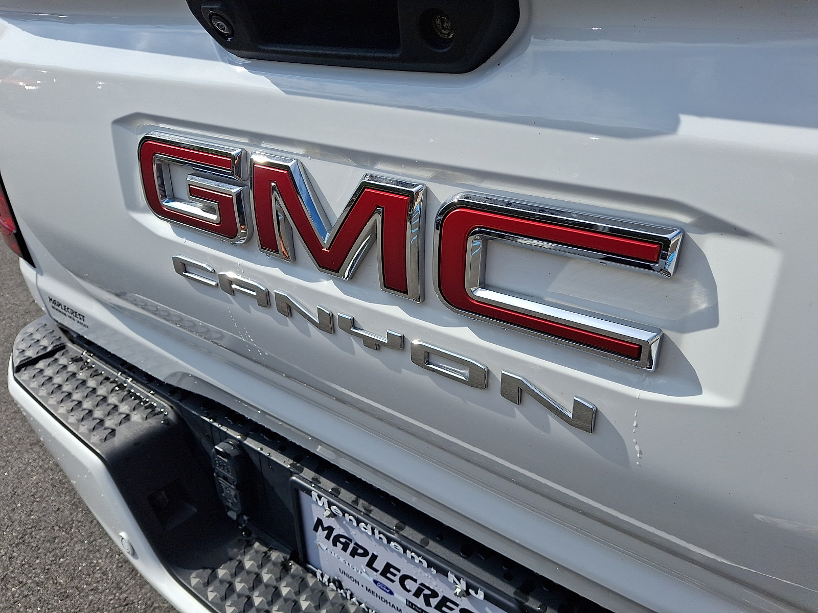 Used 2024 GMC Canyon AT4X AWD/4WD image 31