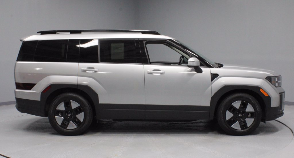 Used 2025 Hyundai Santa Fe SEL AWD/4WD image 11
