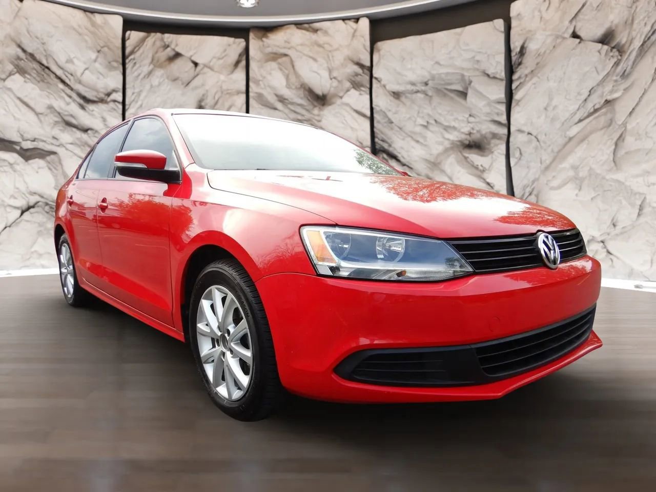Used 2011 Volkswagen Jetta SE FWD image 4