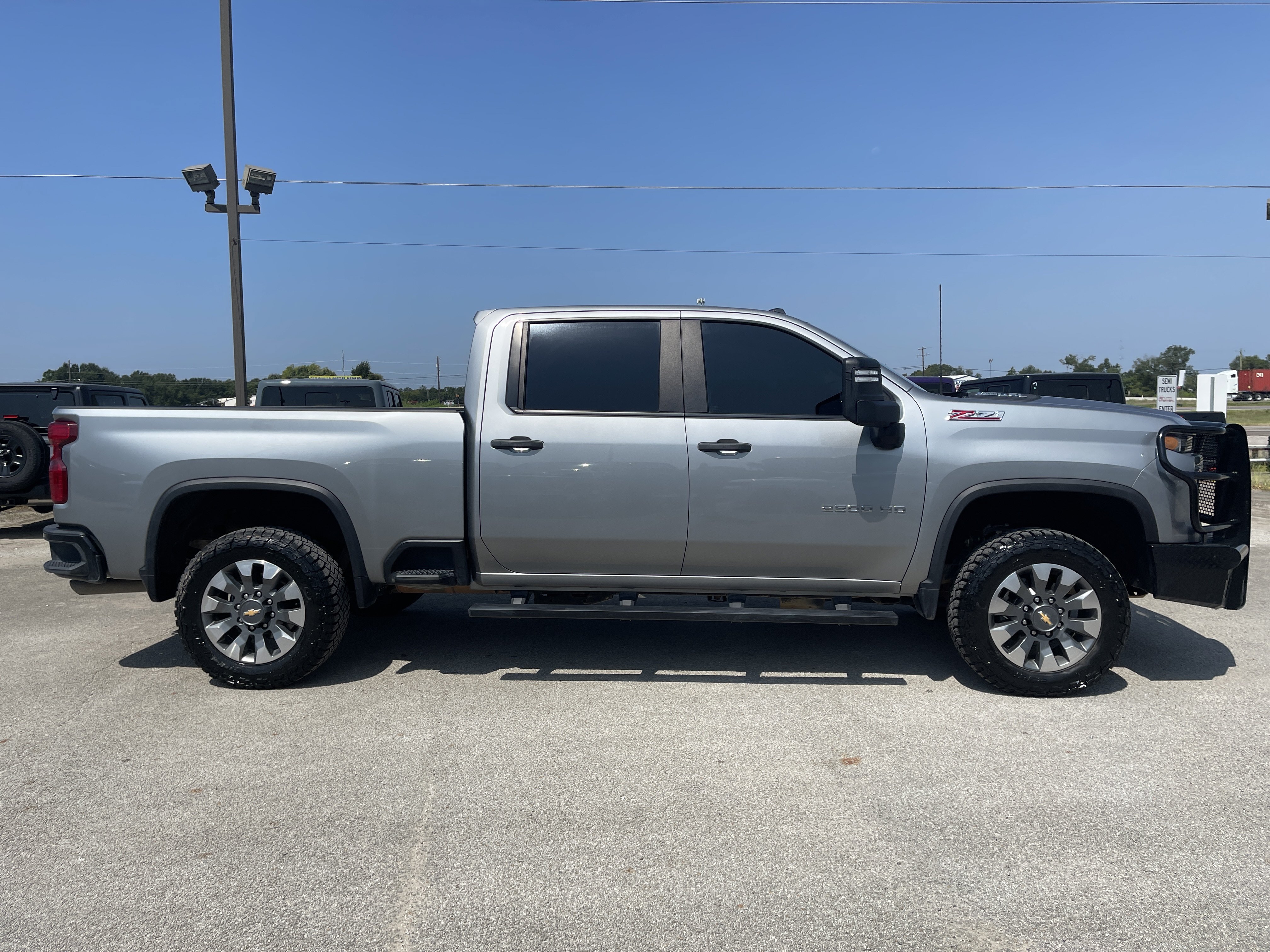 Used 2025 Chevrolet Silverado 2500 Custom w/ Custom Value Package AWD/4WD image 3
