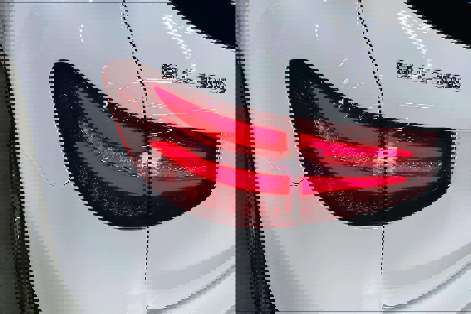 Used 2019 Mercedes-Benz GLC 300 4MATIC image 31