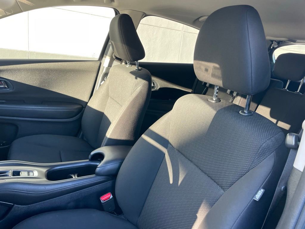 Certified 2017 Honda HR-V LX image 23