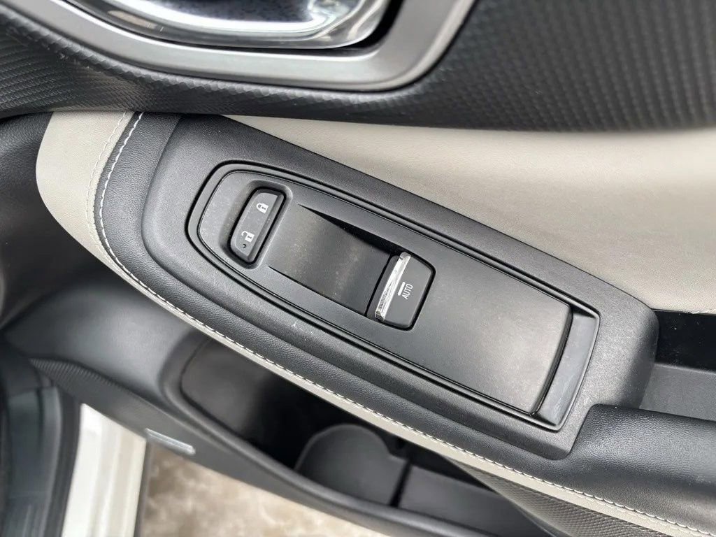 Used 2023 Subaru Forester Limited image 31