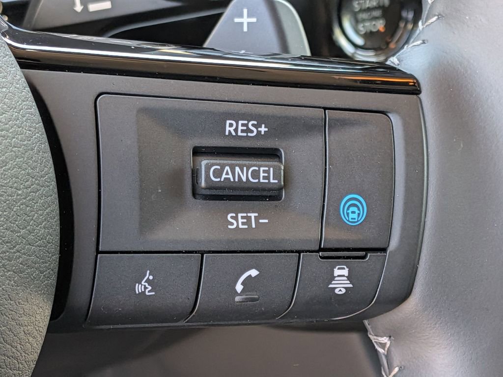 Certified 2025 Nissan Pathfinder SL w/ Cargo Package AWD/4WD image 17