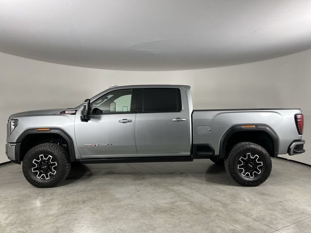 Used 2024 GMC Sierra 2500 AT4X AWD/4WD image 5