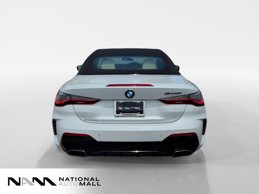 Used 2024 BMW M440i Convertible RWD image 4