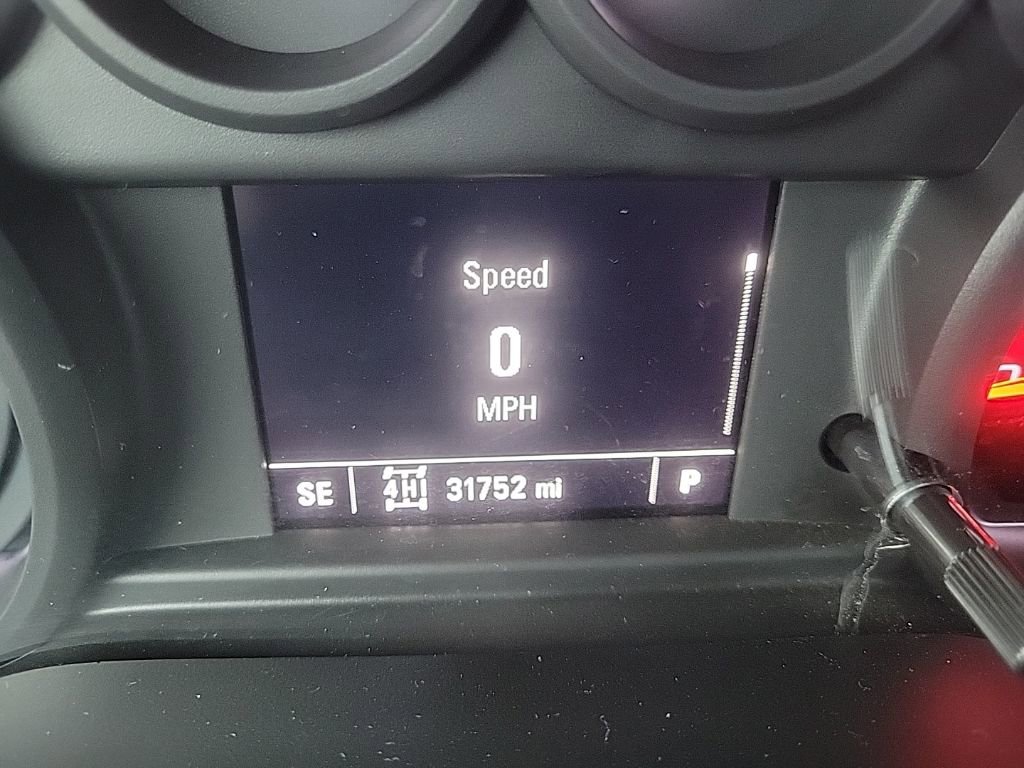 Used 2021 Chevrolet Silverado 2500 Custom w/ Custom Value Package image 11