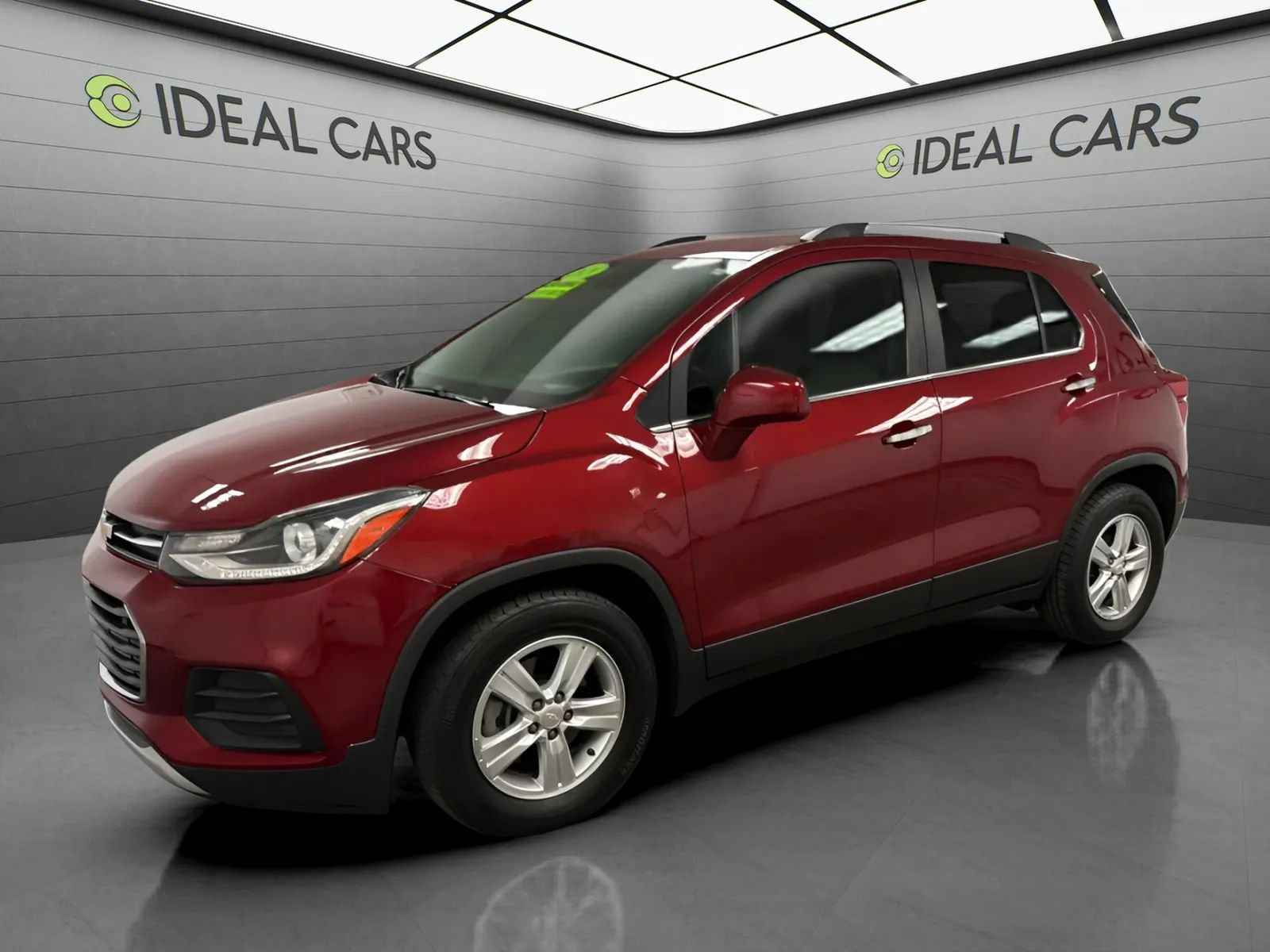 Used 2020 Chevrolet Trax LT w/ Driver Confidence Package FWD image 1
