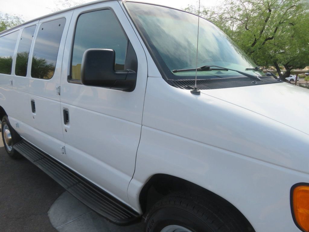 Used 2003 Ford E-350 and Econoline 350 Super Duty Wagon image 9