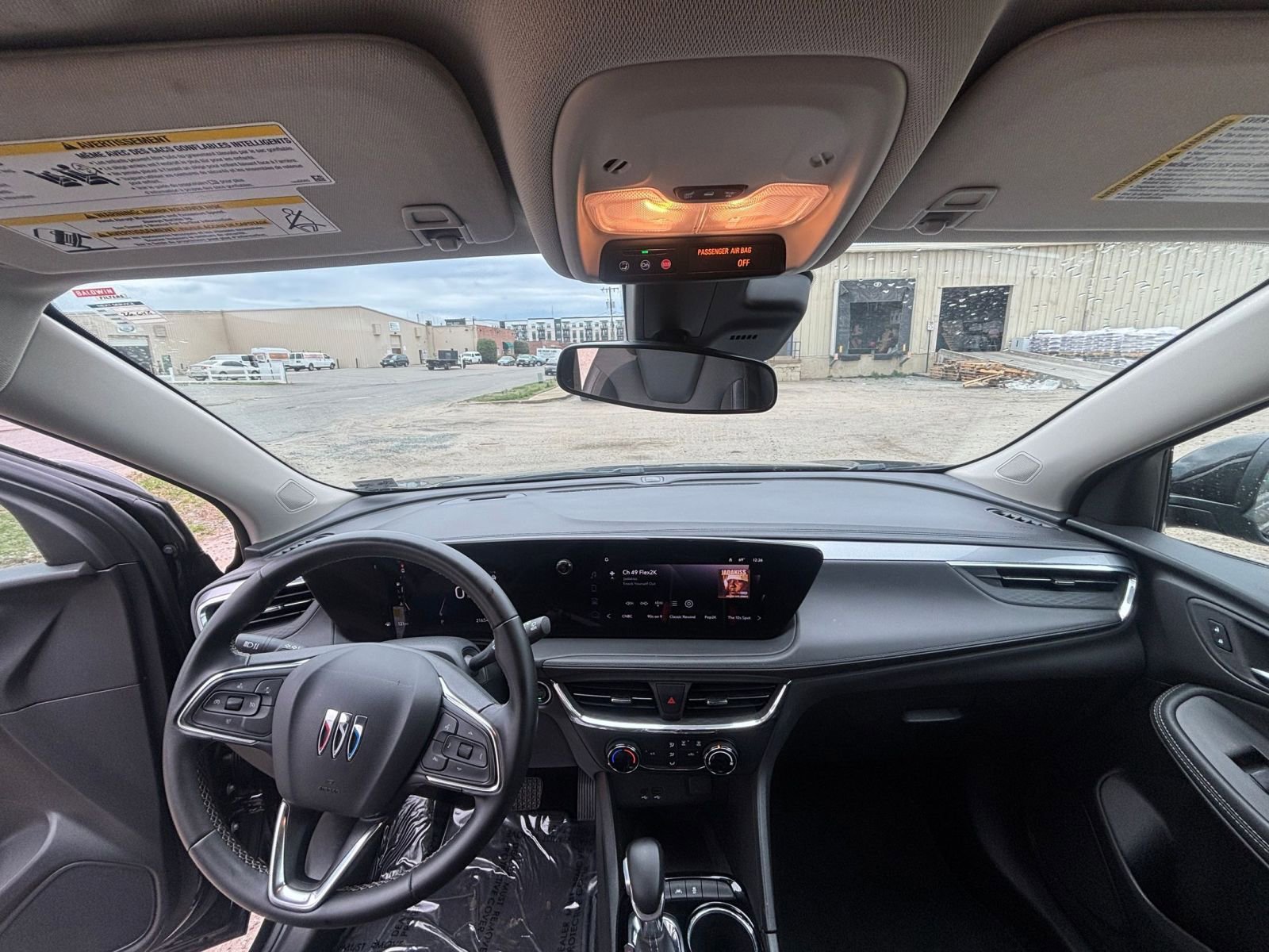 Used 2025 Buick Encore GX Preferred image 34