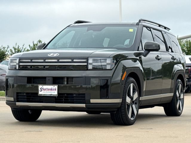 Used 2025 Hyundai Santa Fe Limited FWD image 3