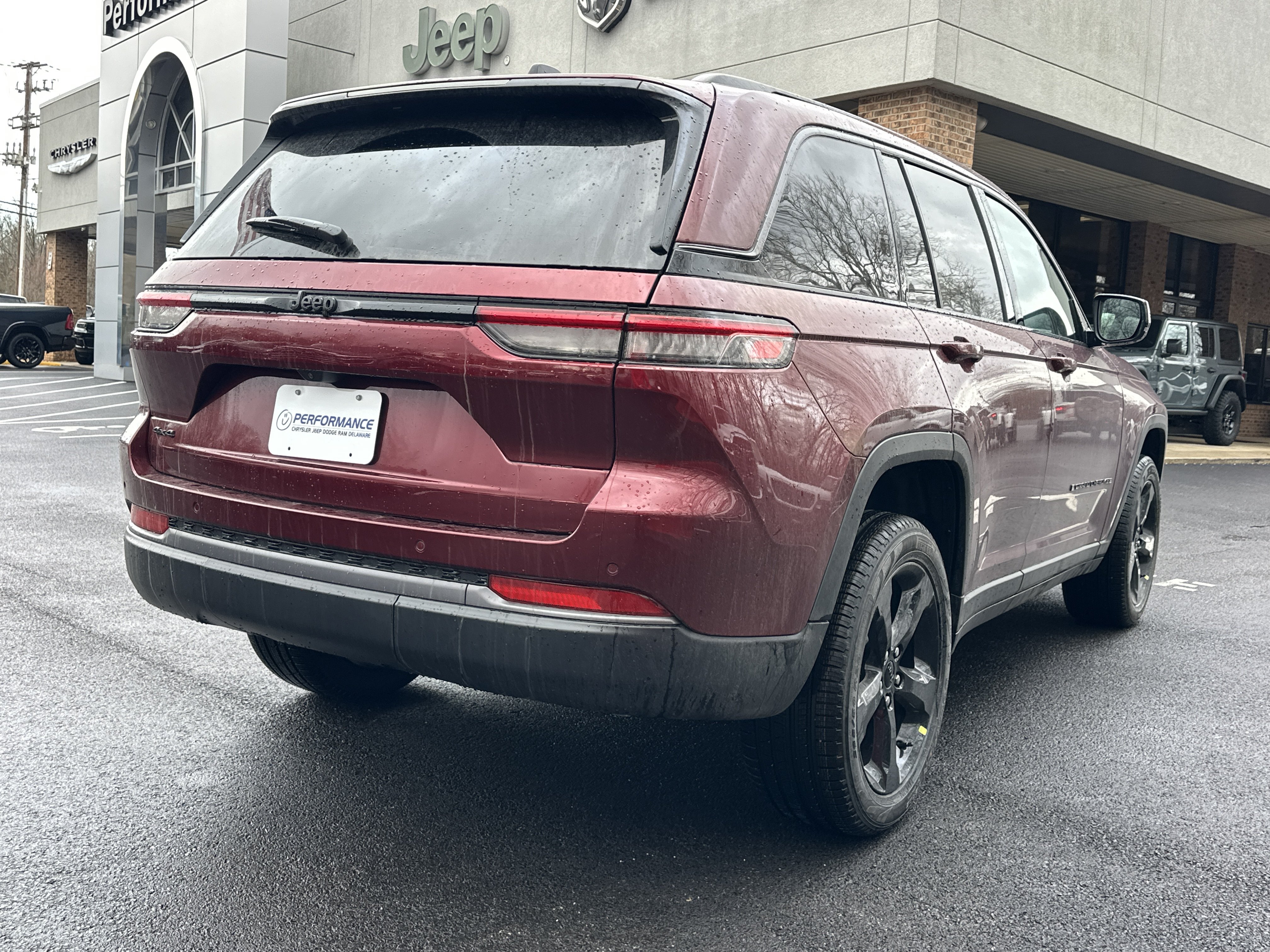 New 2026 Jeep Grand Cherokee Limited w/ Limited Altitude Package AWD/4WD image 14