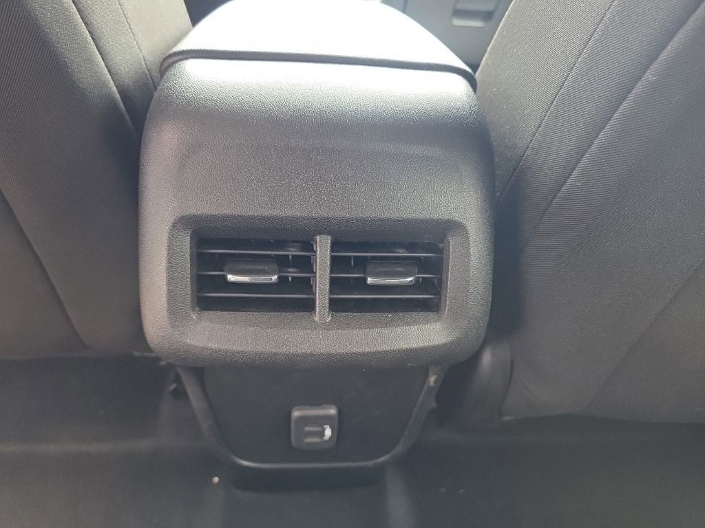 Used 2021 Chevrolet Equinox LT FWD image 14