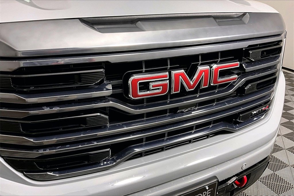 Used 2024 GMC Sierra 1500 AT4 w/ Technology Package image 34