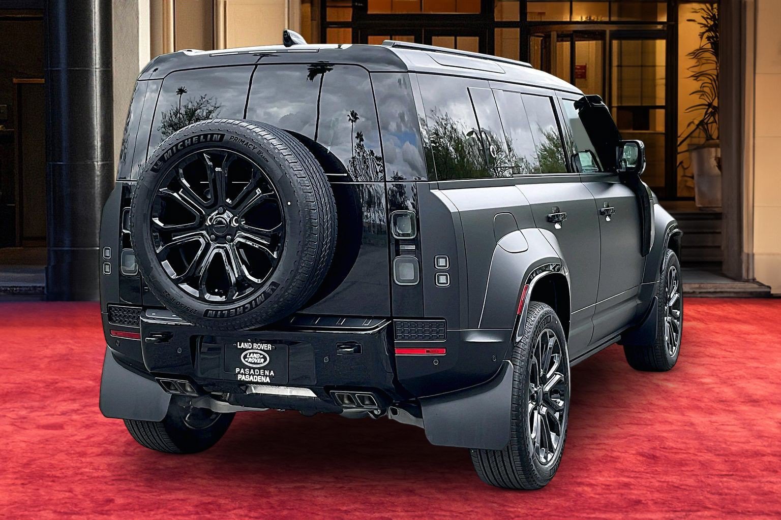 New 2026 Land Rover Defender 110 OCTA AWD/4WD image 5