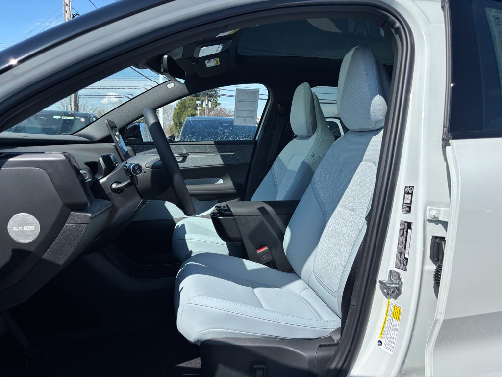 New 2026 Volvo EX30 Ultra w/ Climate Package AWD/4WD image 17