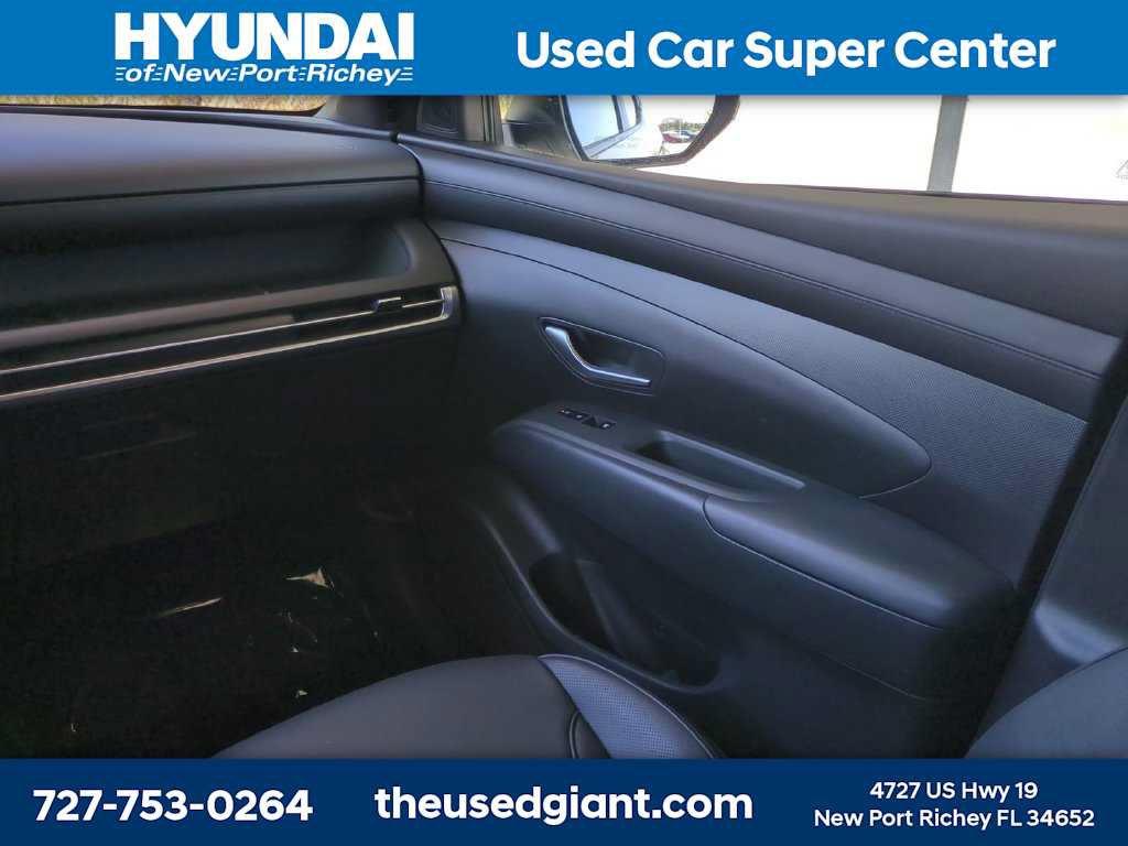 Used 2025 Hyundai Santa Cruz SEL FWD image 18