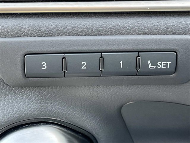 Certified 2022 Lexus ES 350 F Sport image 28