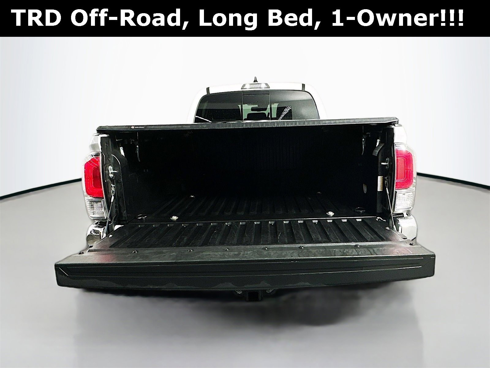 Used 2023 Toyota Tacoma TRD Off-Road image 24